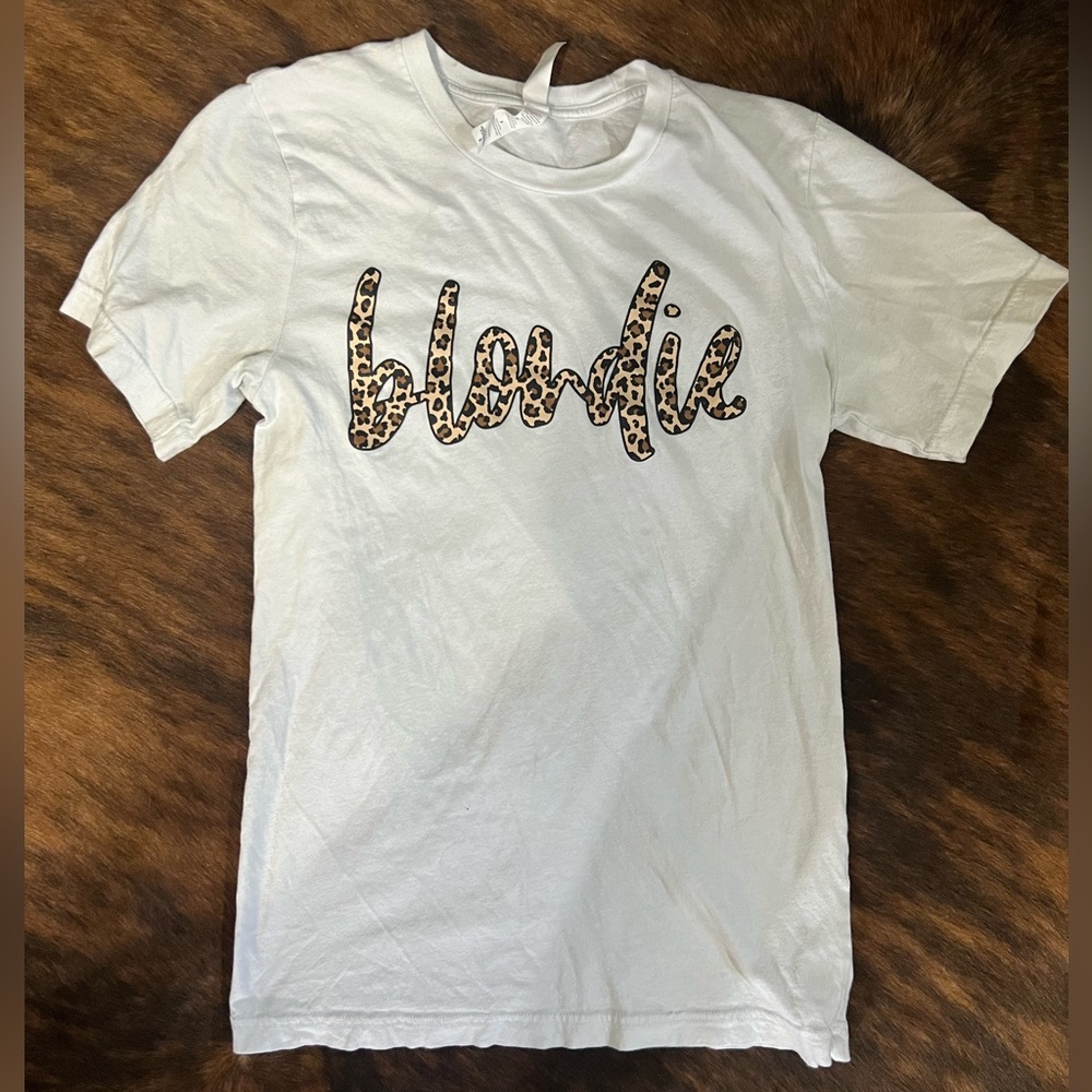 Women’s Small Cheetah “Blondie” tee